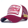Casquette trucker vintage rouge