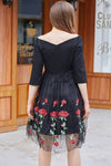 Robe Vintage Noir avec Broderie Rose